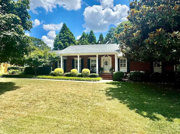 10 Dagenham Dr, Greenville, SC 29615