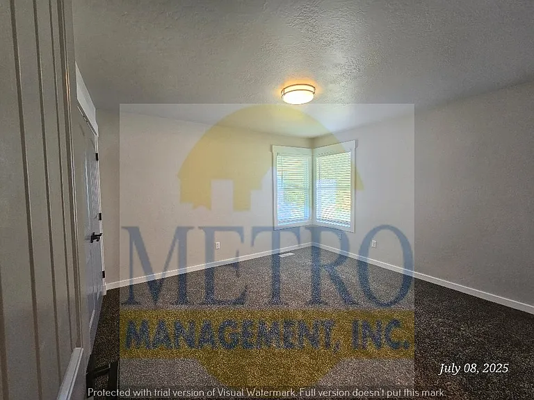 2111 4th St N — Photo 15