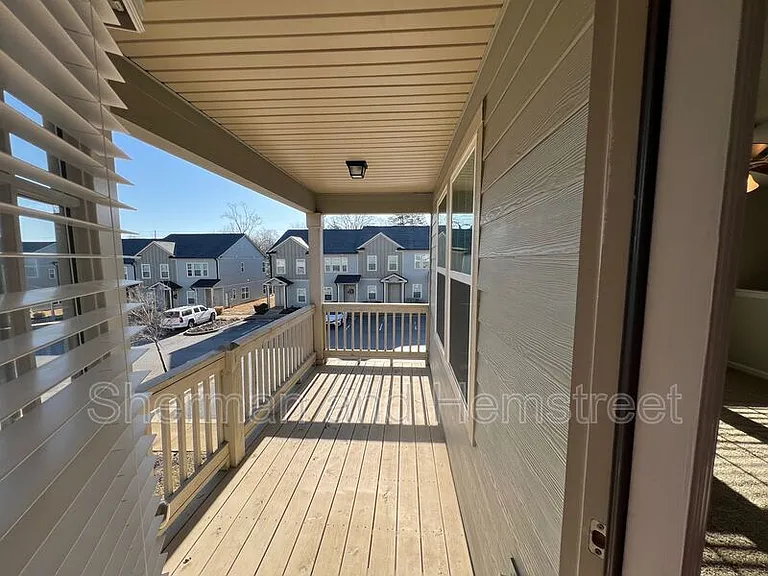 752 Tarvin Cir #752 — Photo 6