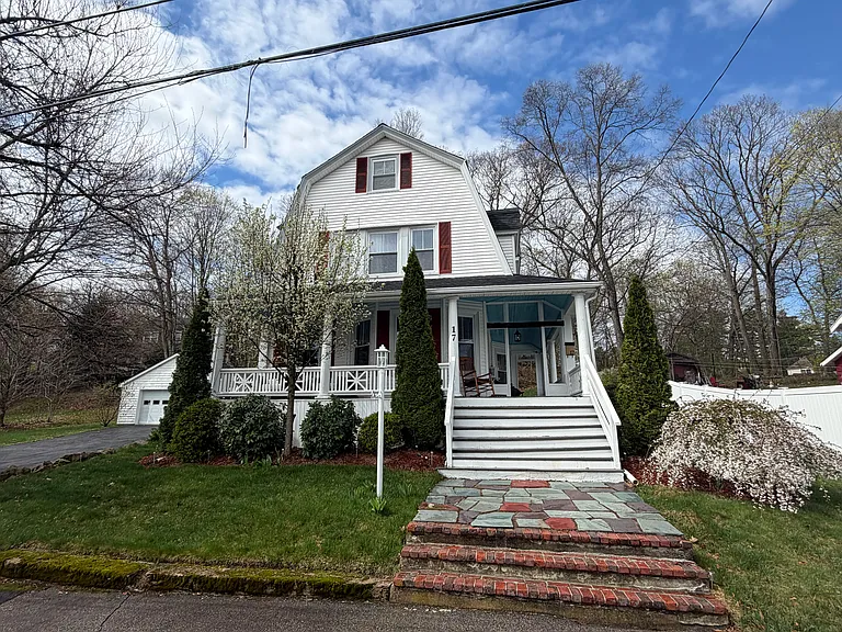 17 Daniels St — Photo 1