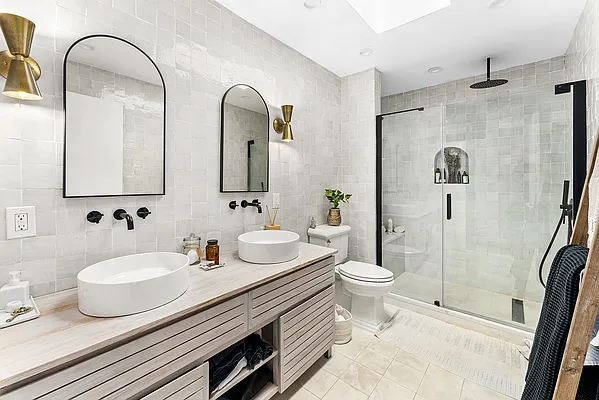 Rented by Corcoran | media 6