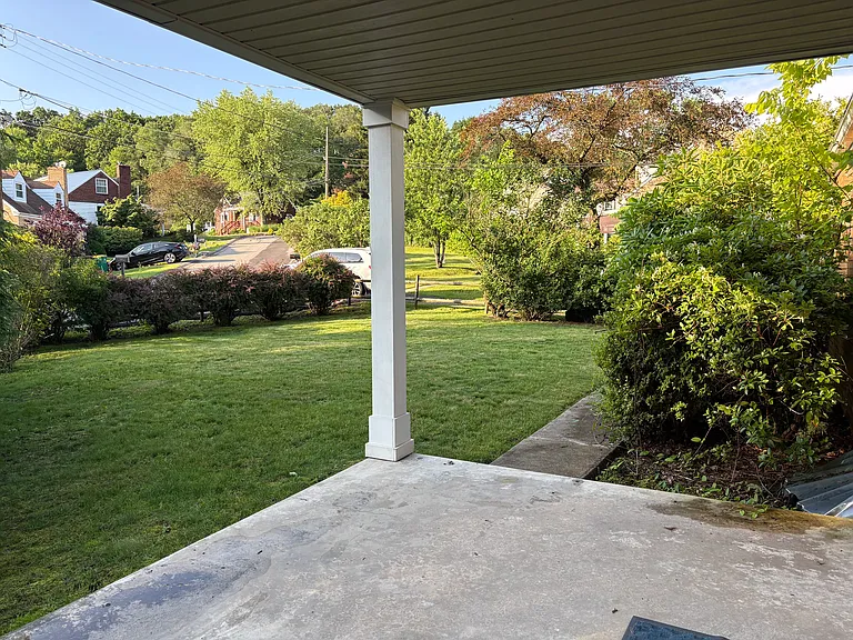 118 Elizabeth Ln — Photo 6