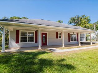 5913 Moore Dr, Ball, LA 71405