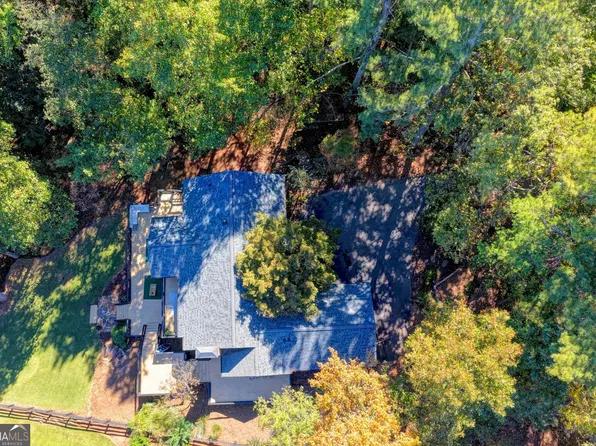 3235 Chimney Cove Dr, Cumming, GA 30041