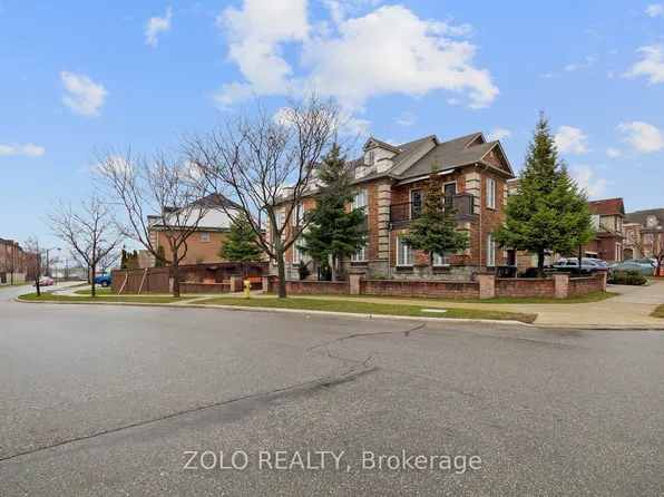 16 Sergio Marchi St, Toronto, ON M3L 0B7