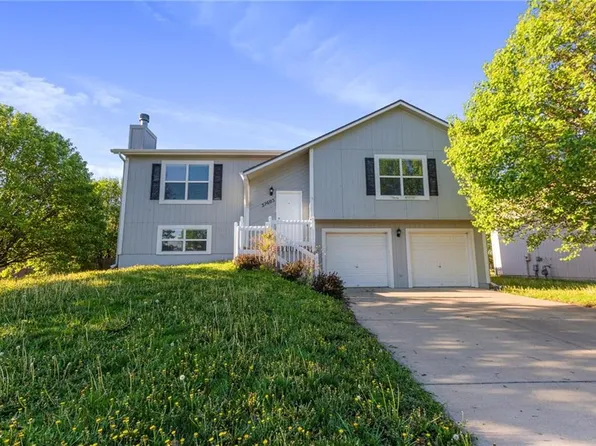 32605 W 174th St, Gardner, KS 66030