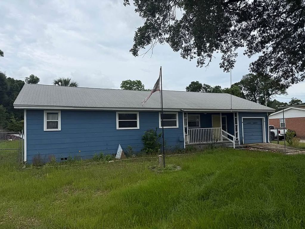 1020 N 69th Ave - Property Image