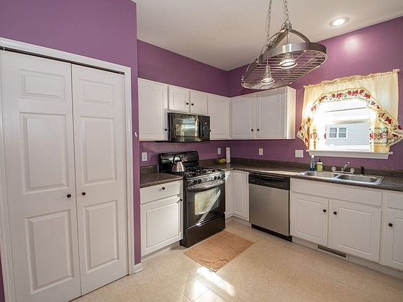 4th image of 4308 Cross Creek Dr
