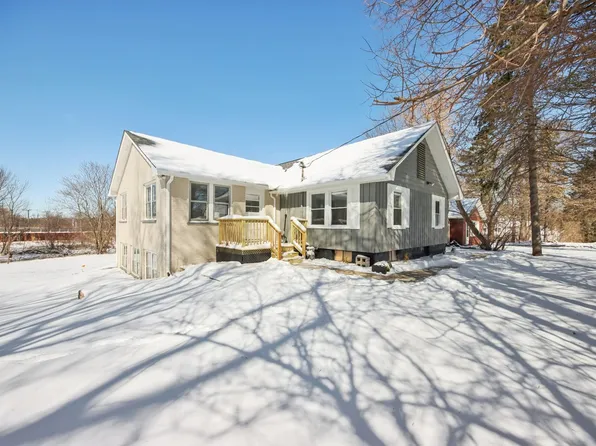 42088 N Old Lake Ave, Antioch, IL 60002