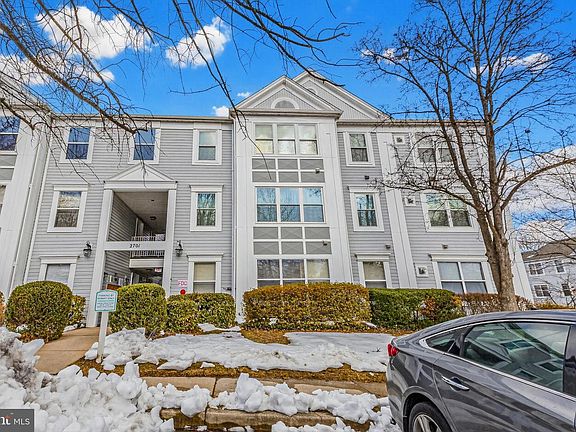 3rd image of 2701 Leaf Drop Ct APT 12-18