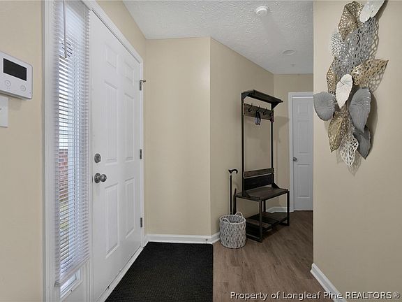 4th image of 357 Waterdown Dr APT 1