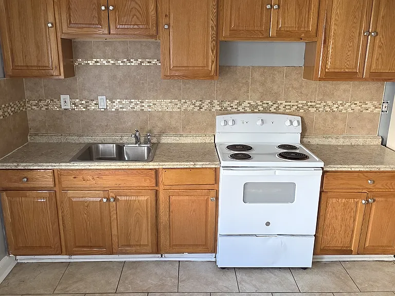 515 N Kenwood Ave — Photo 5