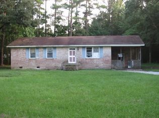 1050 Shepards Rd, Hampstead, NC 28443