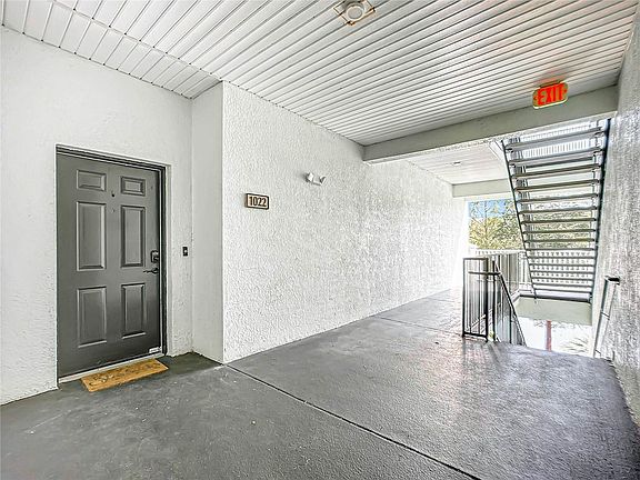 3rd image of 785 Oakleaf Plantation Pkwy #1022
