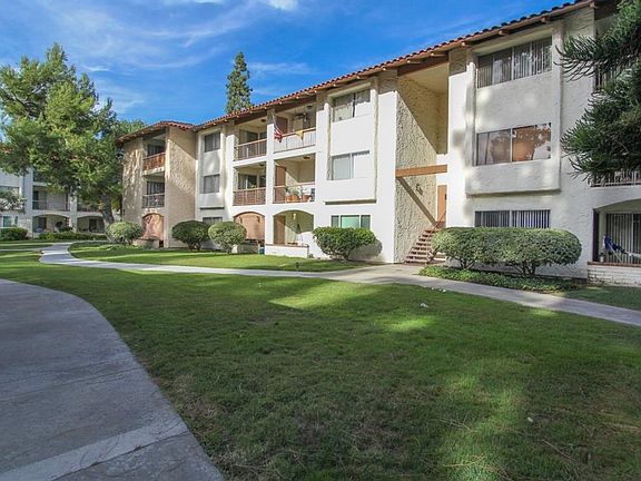 Mission Plaza Complex