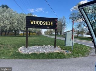 Young Ln #10, Berkeley Springs, WV 25411