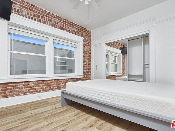 3rd image of 1305 Ocean Front Walk APT 108