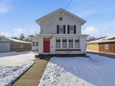 711 6th St SW, Independence, IA, 50644