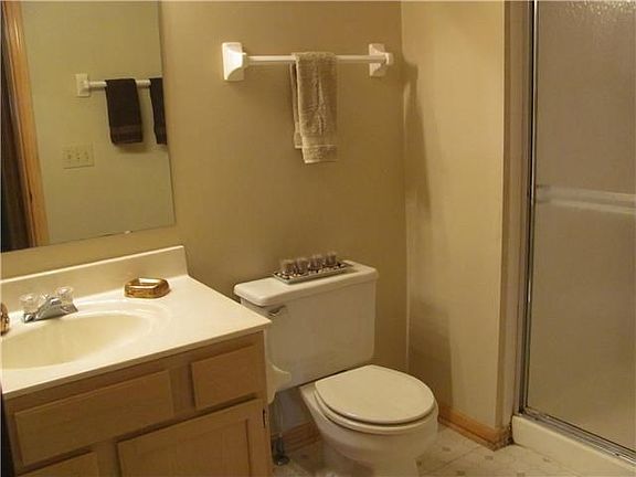 5th image of 4469 Swenson St
