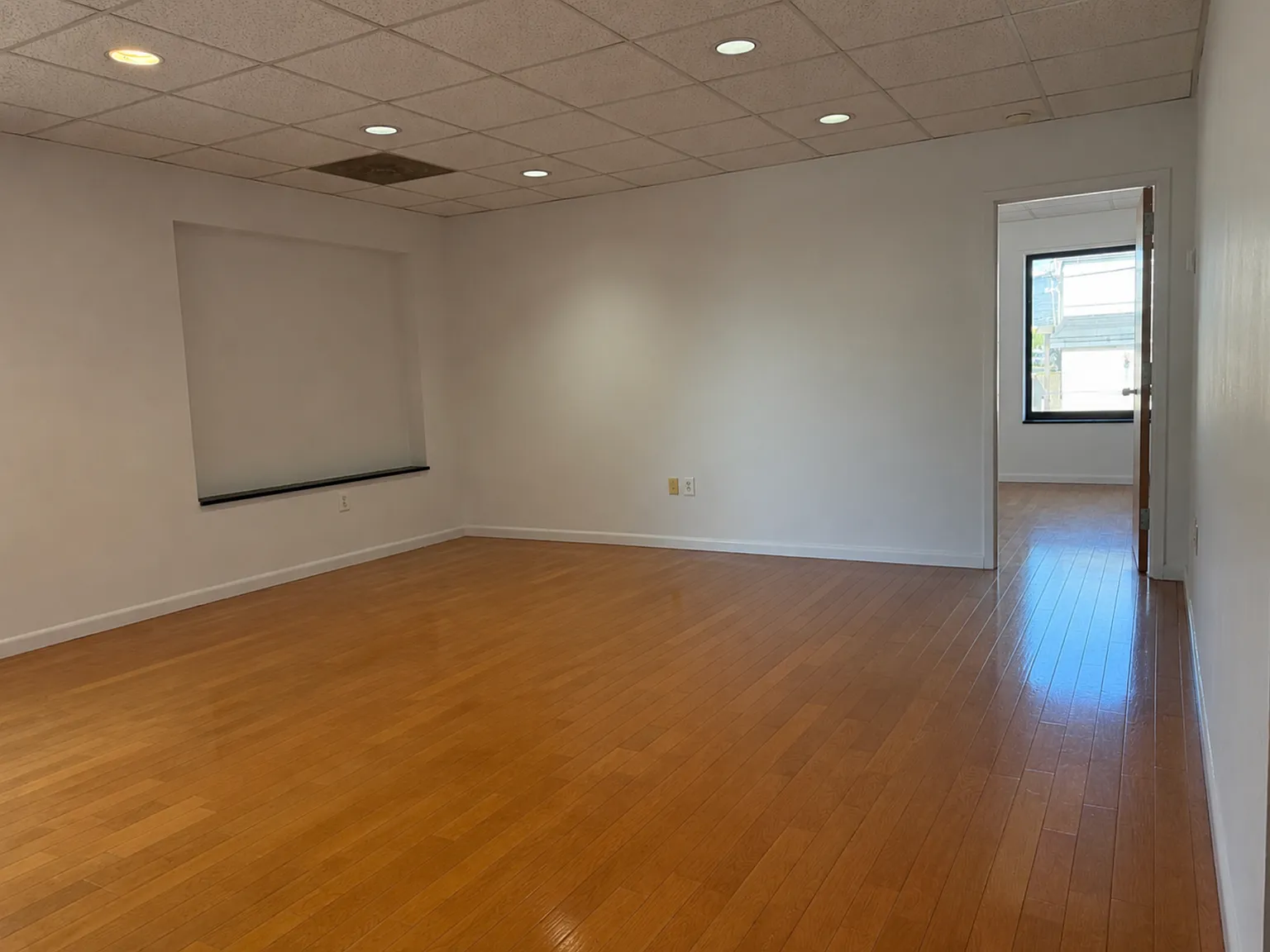 1 bed, 765 sqft, $2,400 — Photo 2