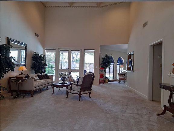 5th image of 1526 Emerald Green Ln
