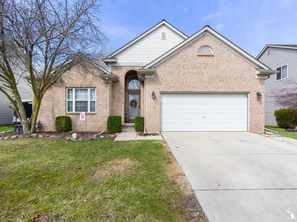 4035 Stone Post Rd, Newport, MI 48166