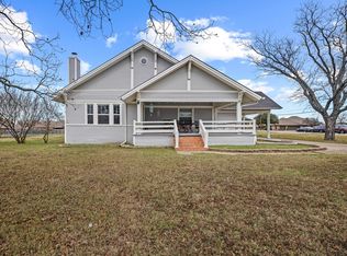 715 E 5th St, Ferris, TX 75125