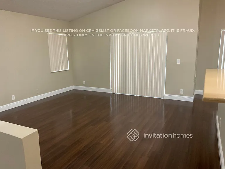 4872 NW 103rd Dr — Photo 7
