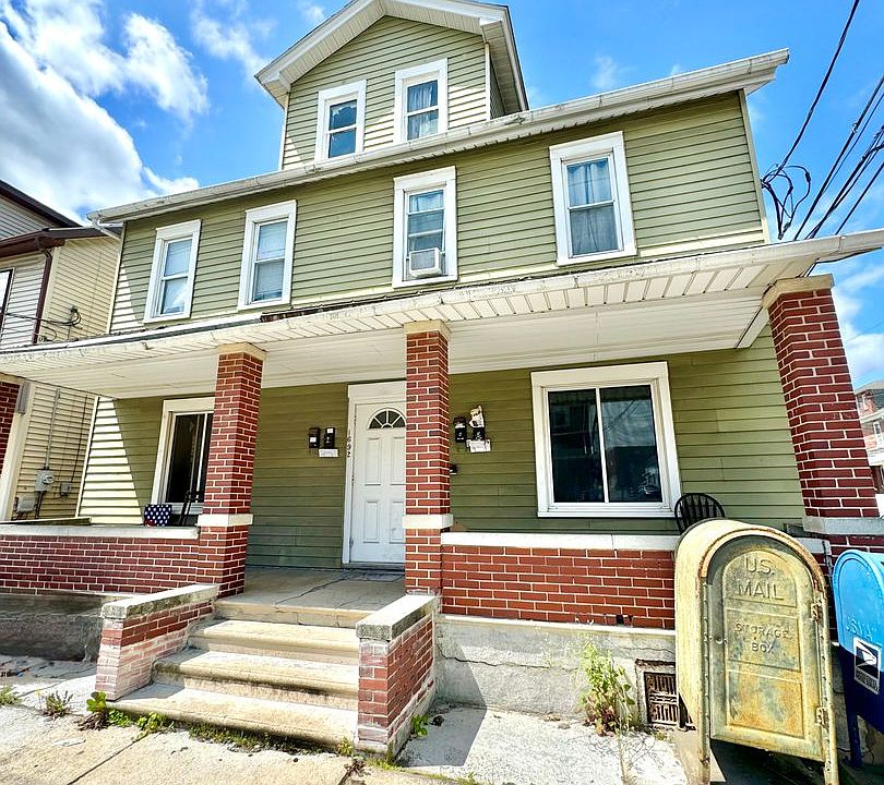 1st image of 1690 Newport Ave #5