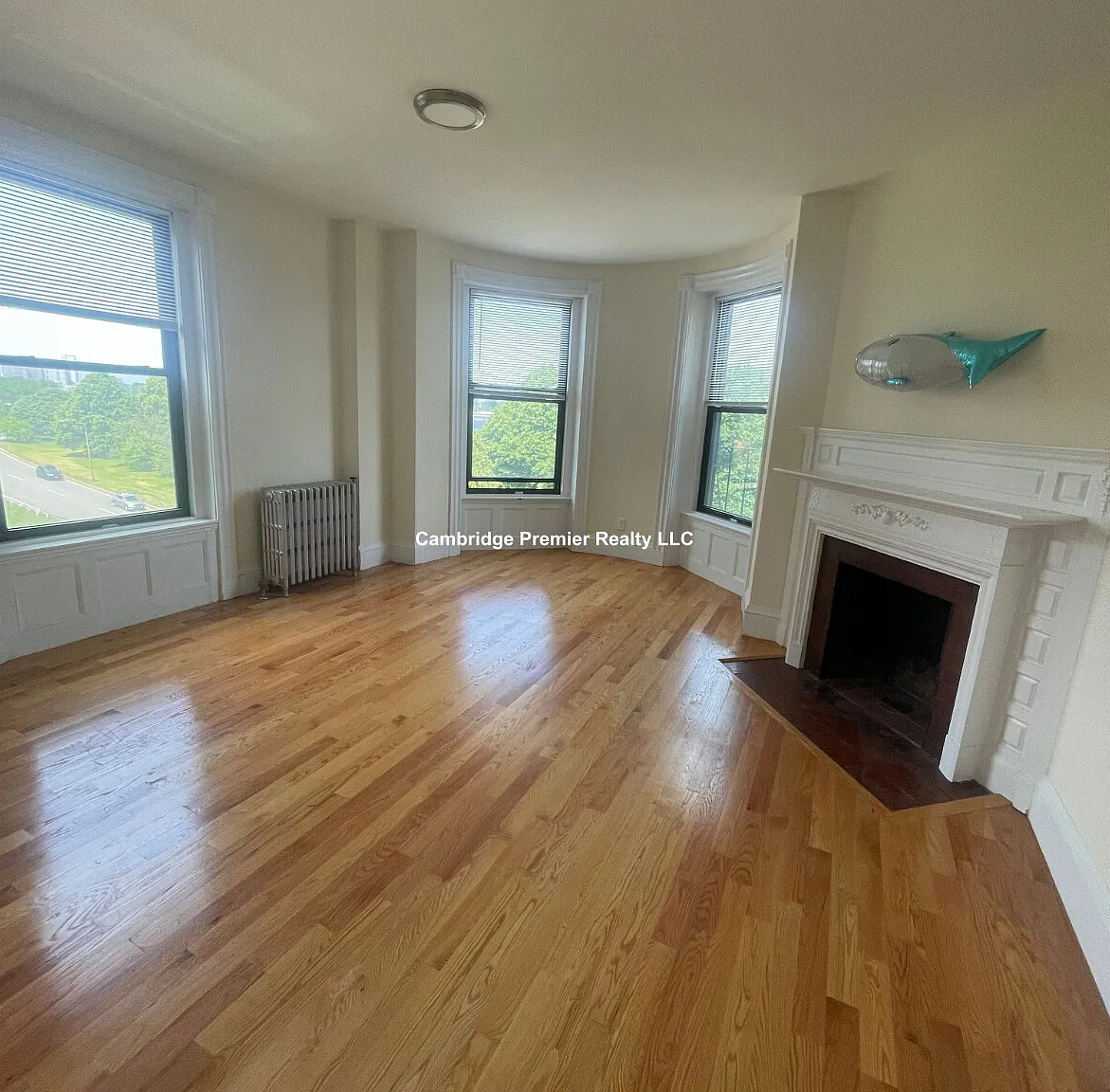 2 bed, $3,300 — Photo 1