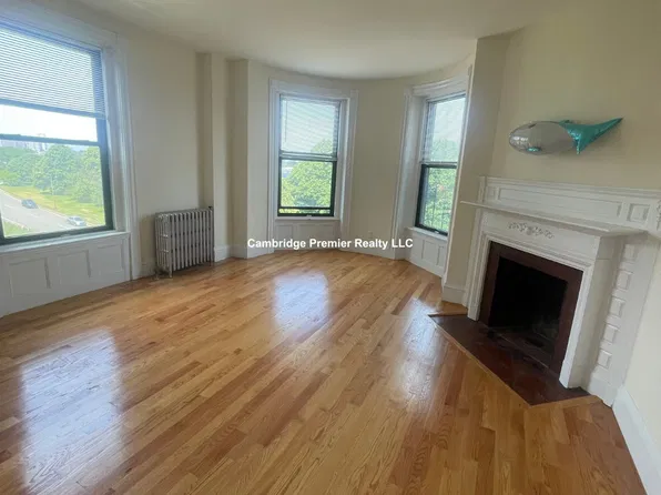 504 Beacon St #45, Somerville, MA 02143