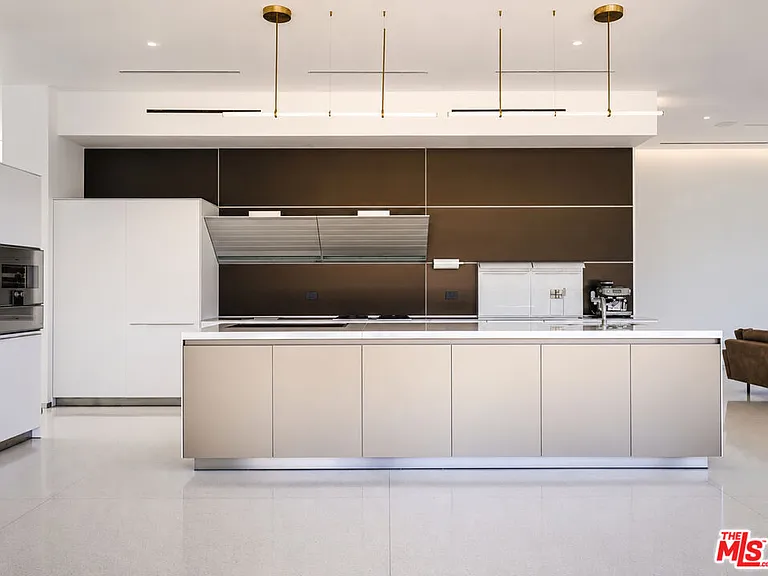 1029 Wallace Rdg — Photo 12