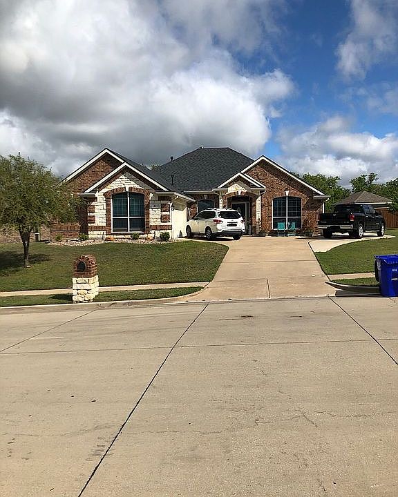 1st image of 1317 Meadowlakes Dr