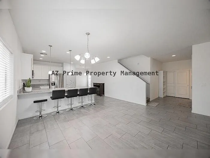 1711 W Pollack St — Photo 7