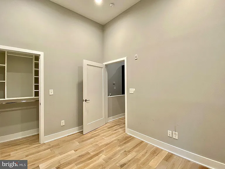 1516 Green St #A — Photo 11