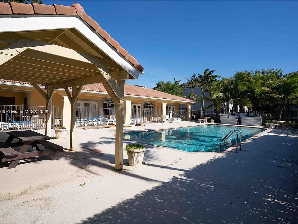2nd image of 15440 SW 284th St #5206
