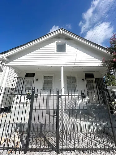 1136-1138 Adams St Photo 1