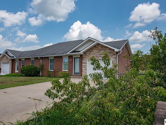 3rd image of 134 Wood Ln