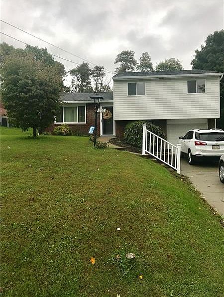 1st image of 210 Palomino Dr
