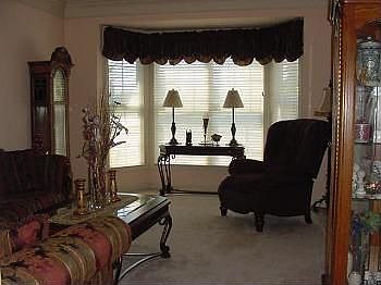 3rd image of 50212 Top Of Hill Dr