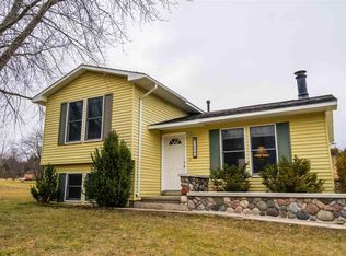 3156 Prouty Rd, Traverse City, MI 49686