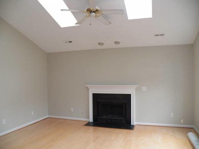 2nd image of 605 Brushy Fork Dr