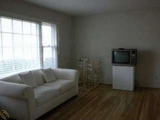 4th image of 28737 Rockledge Dr