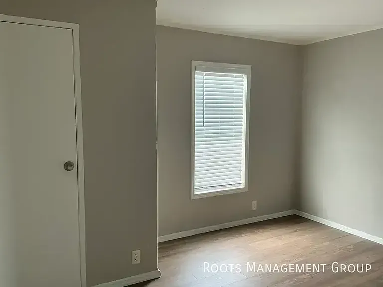 15923 Clarke Springs Dr #15923C — Photo 12