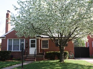 2714 Manchester Rd, Birmingham, MI 48009