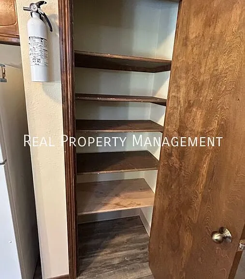10513 NE 93rd St — Photo 17