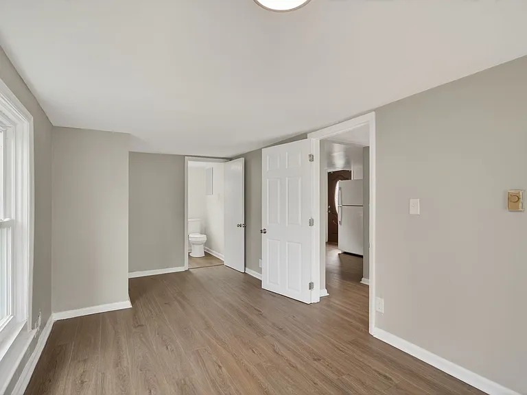 Debree Ave — Photo 9