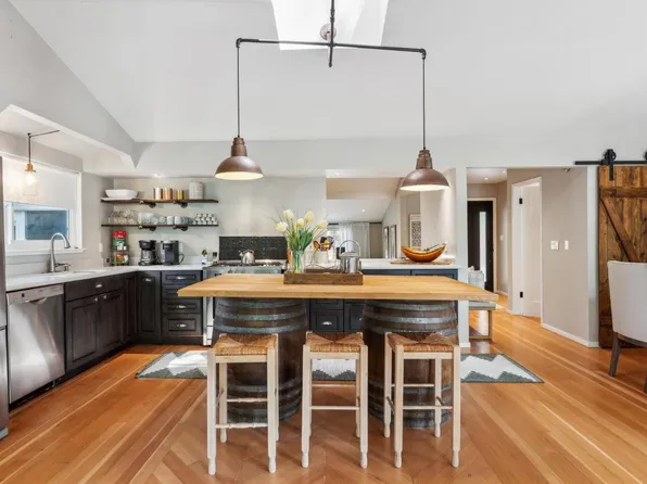 2531 Warm Springs Rd, Glen Ellen, CA 95442