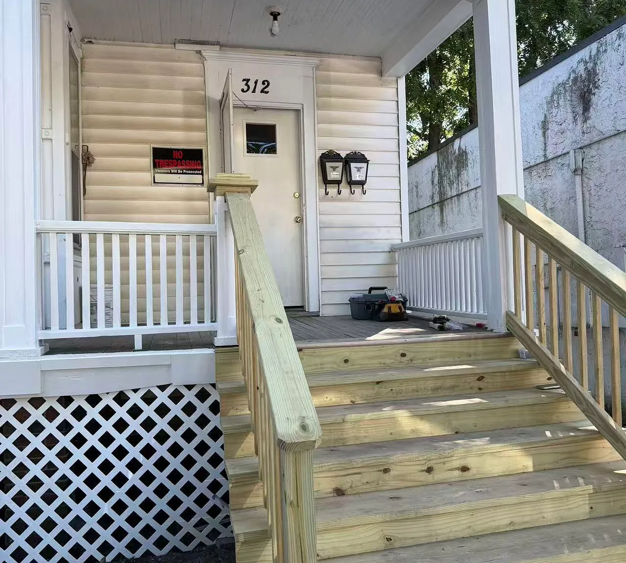 1 bed, 1.0 bath, 700 sqft, $1,350 — Photo 2