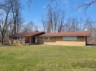 3211 Shannon Rd, Burton, MI 48529